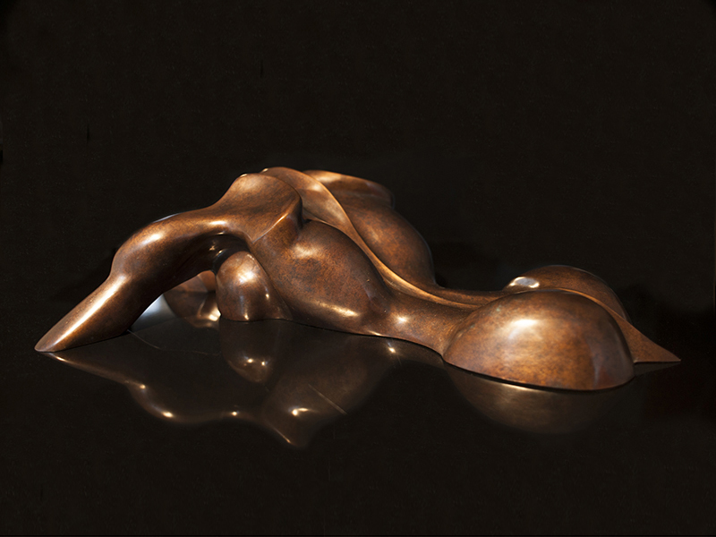 IZA - Isabelle Ardevol sculpture en bronze appelee Ange Dechu realisee en 2015