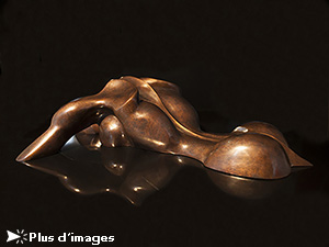 IZA, Isabelle Ardevol, femme artiste contemporain, sculpteure, sculptrice, art Ange Dechu, Sculpture en Bronze 2015