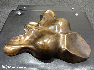 IZA, Isabelle Ardevol, woman contemporary artist, sculptress, art, Ante-Christ bronze sculpture representing a female torso as well as a comics cow face, 2011