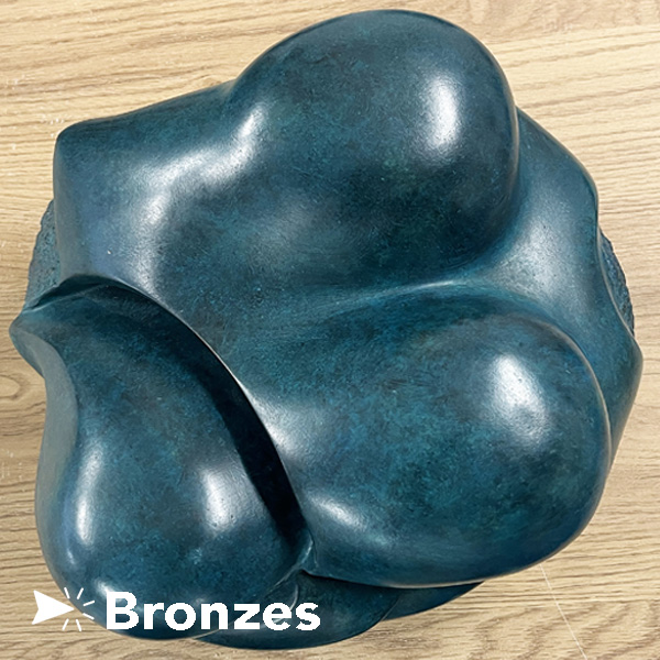 IZA, Isabelle Ardevol, woman contemporary artist, sculptress, art, sculptures in bronze. bronzes are oftenly casted from her stone sculptures