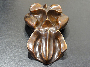 Isabelle Ardevol, Patriarch, bronze sculpture representing an old man face, 2010