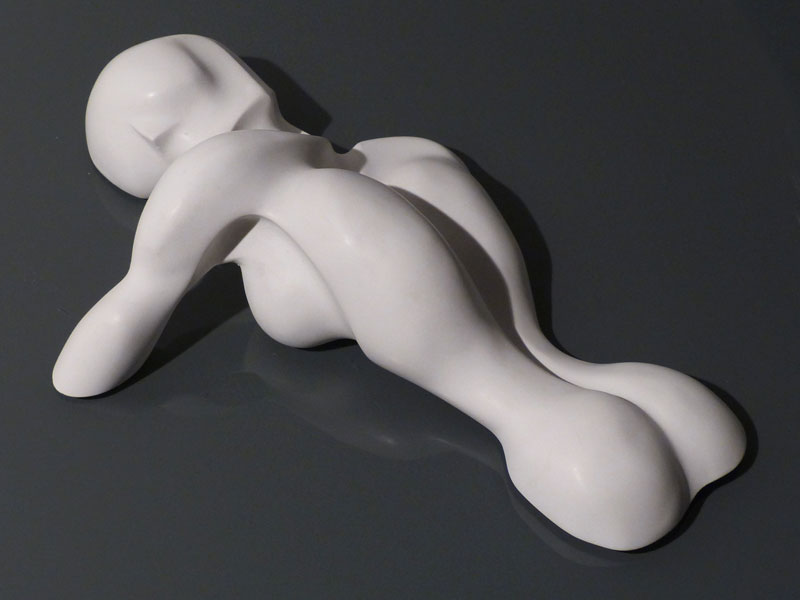 IZA - Isabelle Ardevol, sculpture Bien Etrange Violoncelle, serie Emergences, resine acrylique, 2013